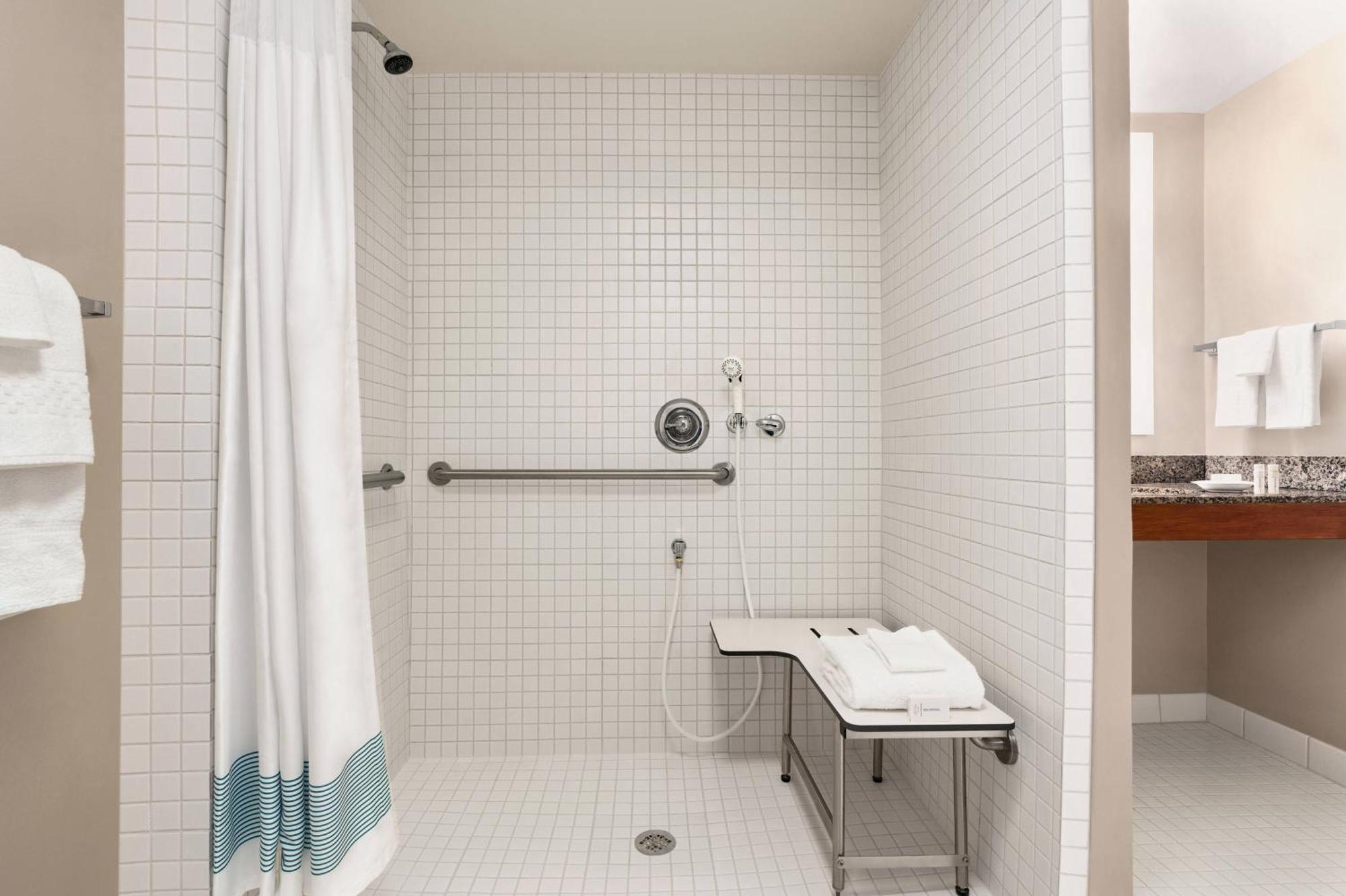 Towneplace Suites By Marriott Springfield Extérieur photo