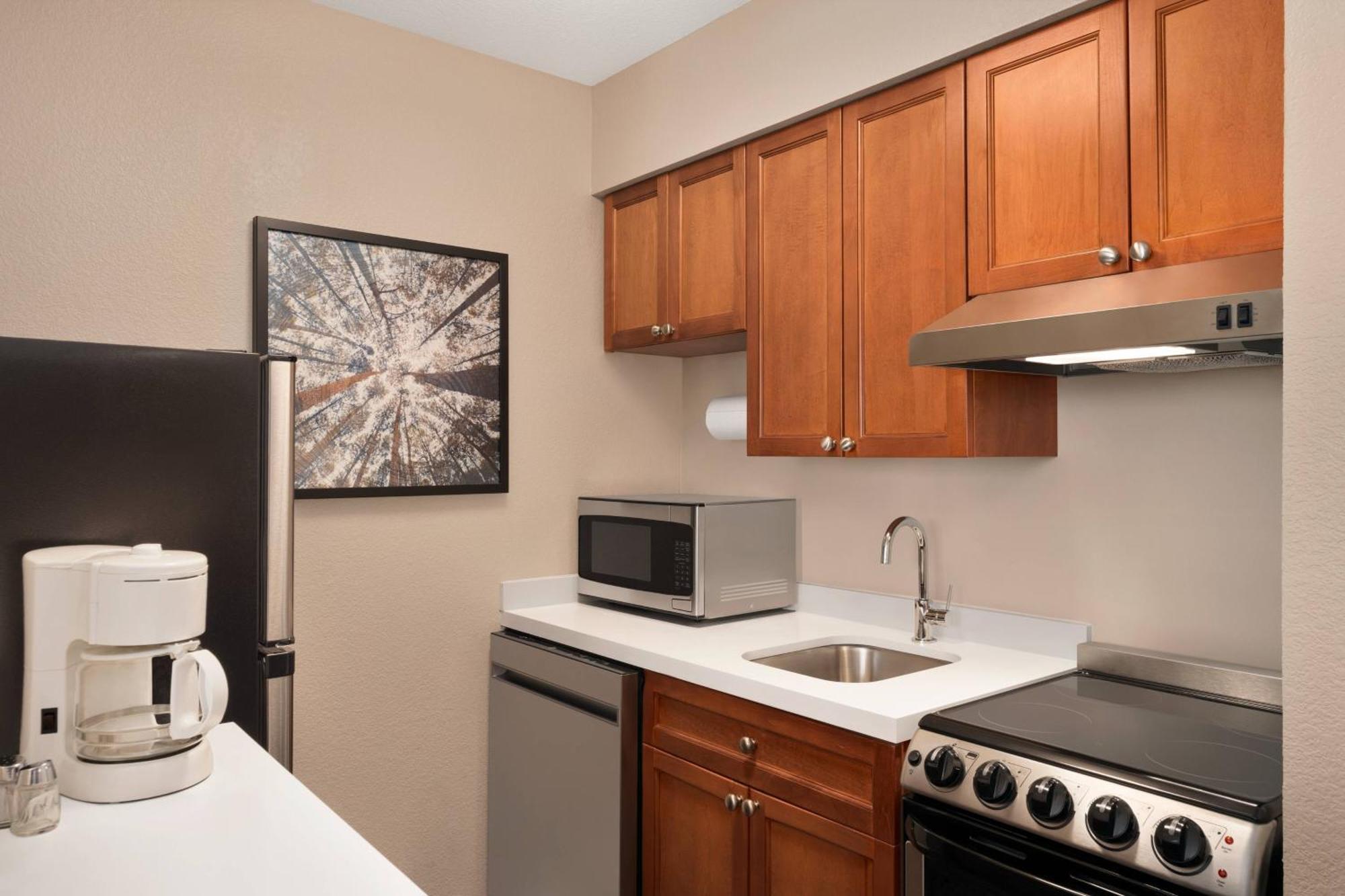 Towneplace Suites By Marriott Springfield Extérieur photo