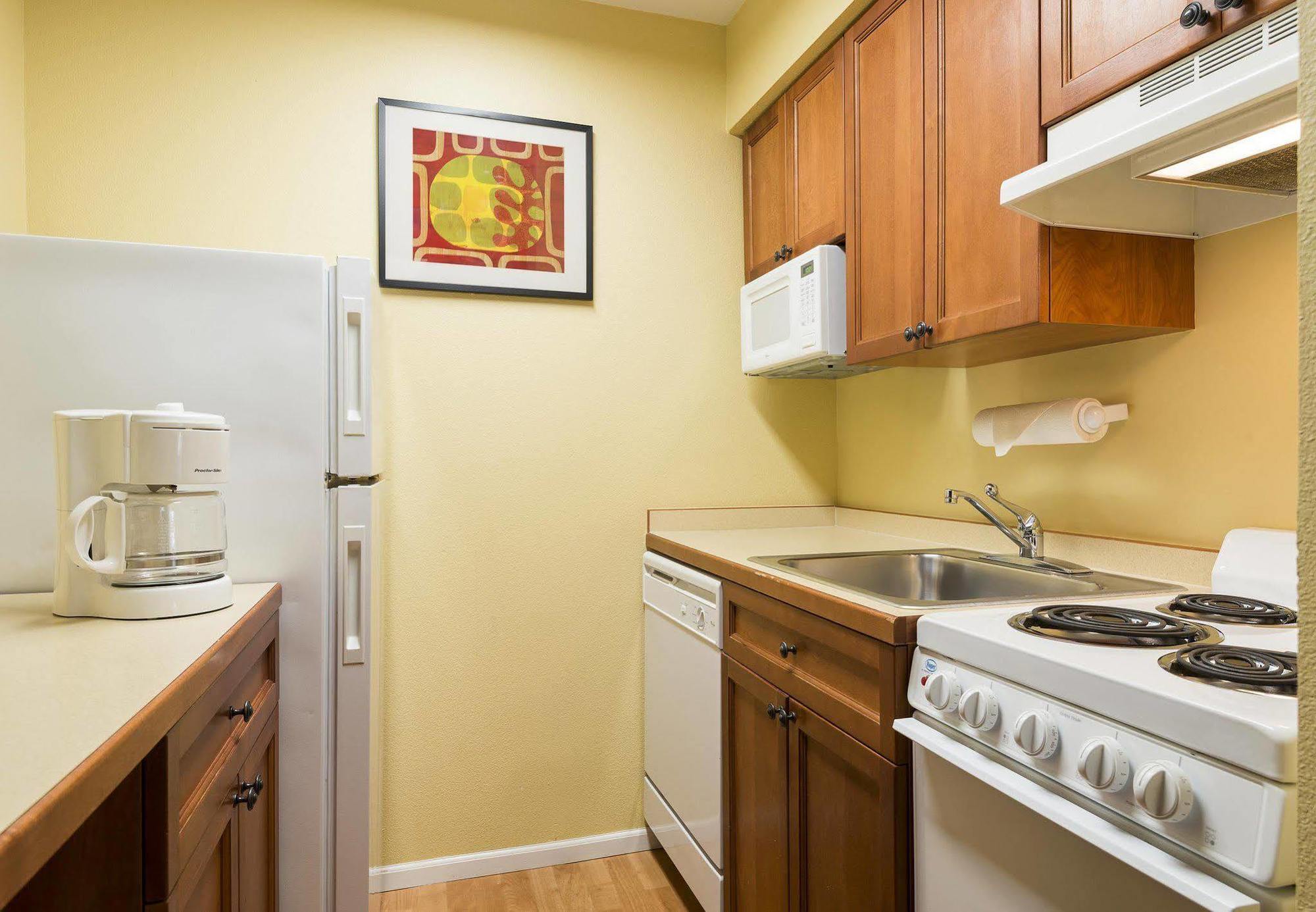 Towneplace Suites By Marriott Springfield Extérieur photo